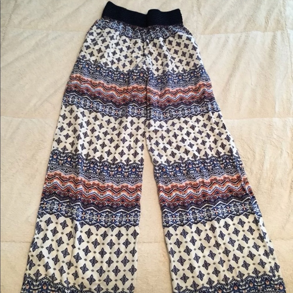 Wide leg Pants